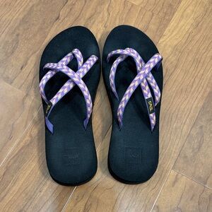 Teva Women's Olowahu Strappy Thong Sandals Purple Sz 10 Beach Summer Outdoor